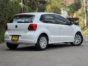 Volkswagen Polo 2011 White