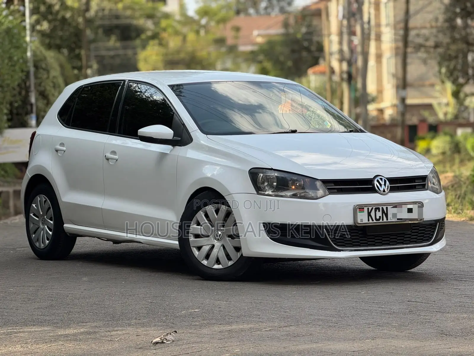 Volkswagen Polo 2011 White