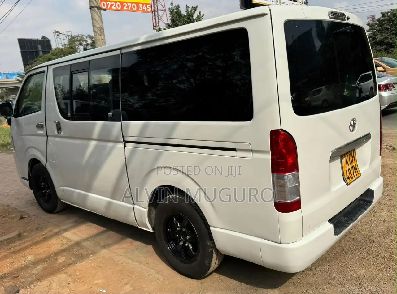 Toyota HiAce 2015 White