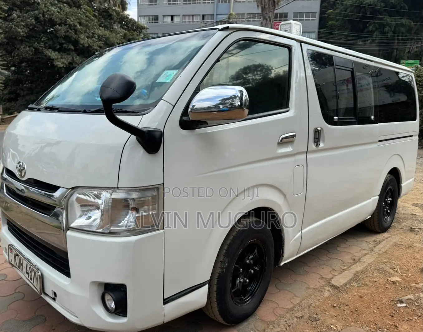 Toyota HiAce 2015 White
