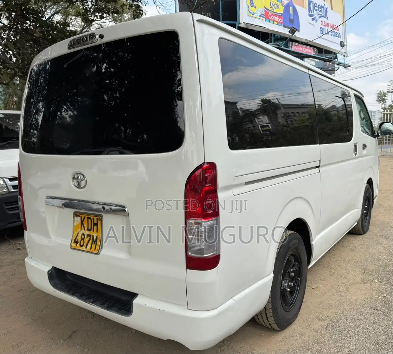 Toyota HiAce 2015 White