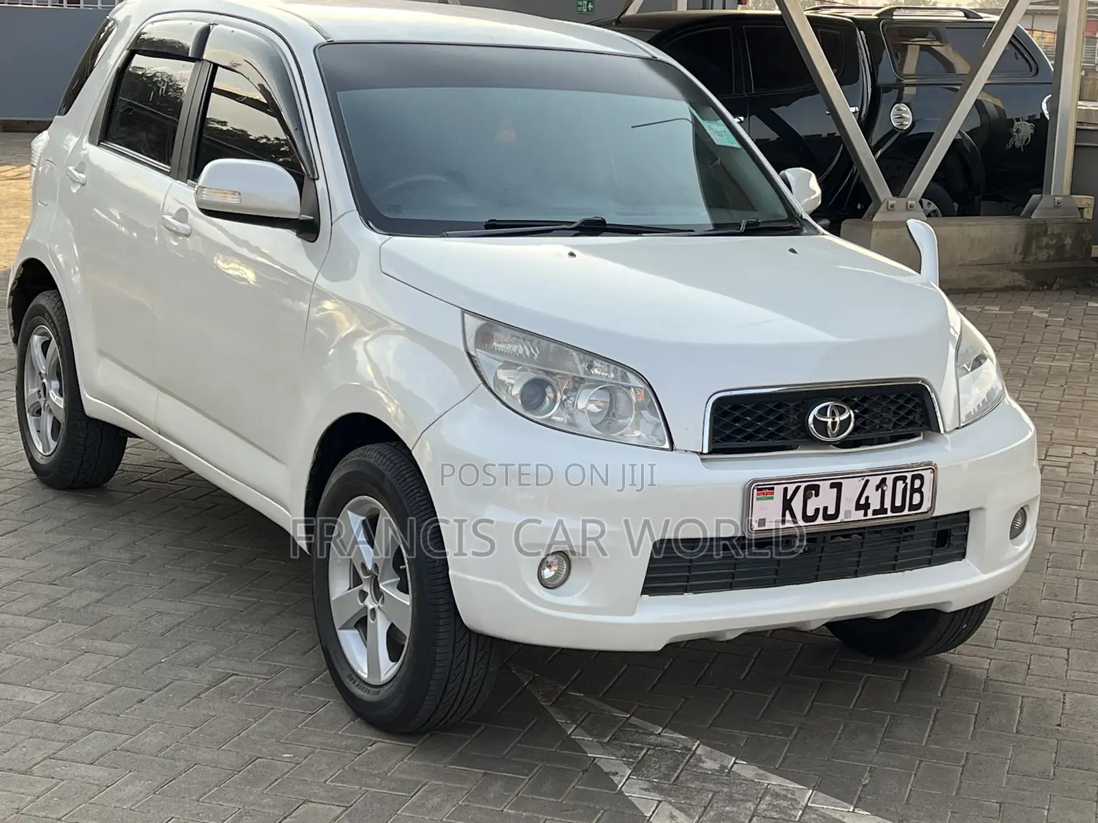 Toyota Rush 2009 White