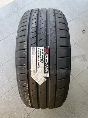 235 /50 R18 Yokohama Tyres 101v Advan Sport