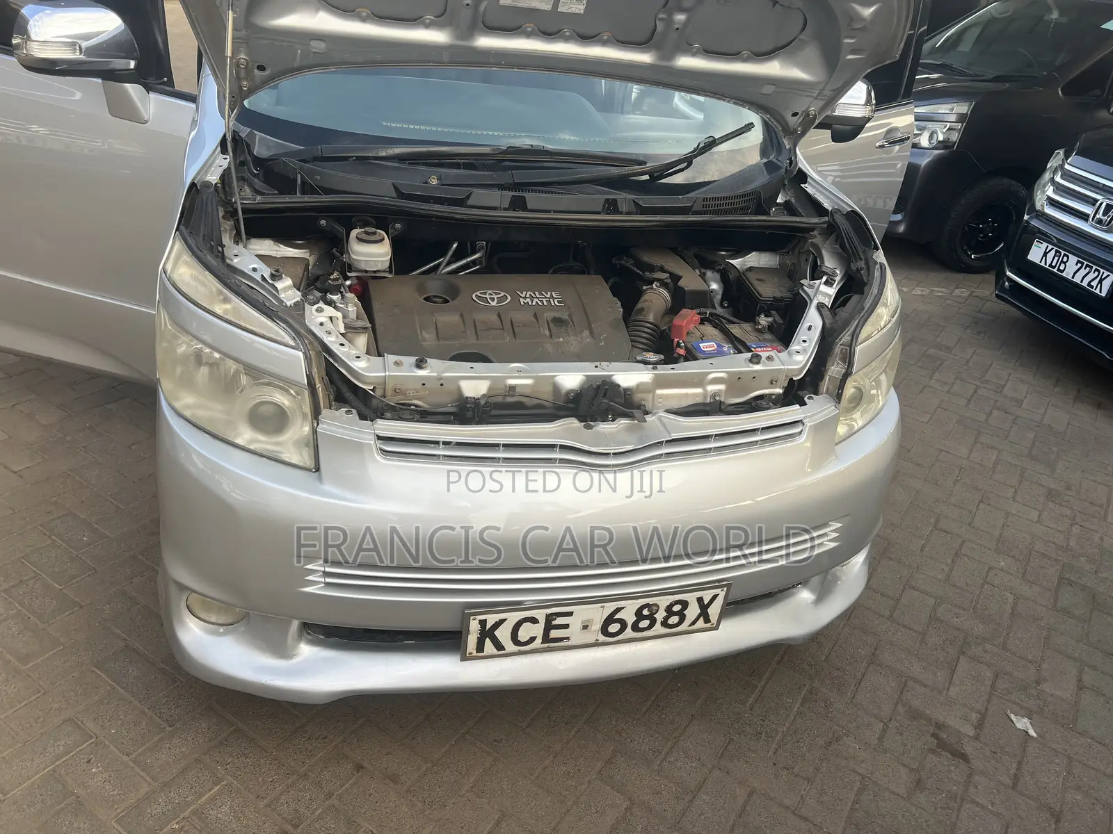 Toyota Voxy 2008 Silver