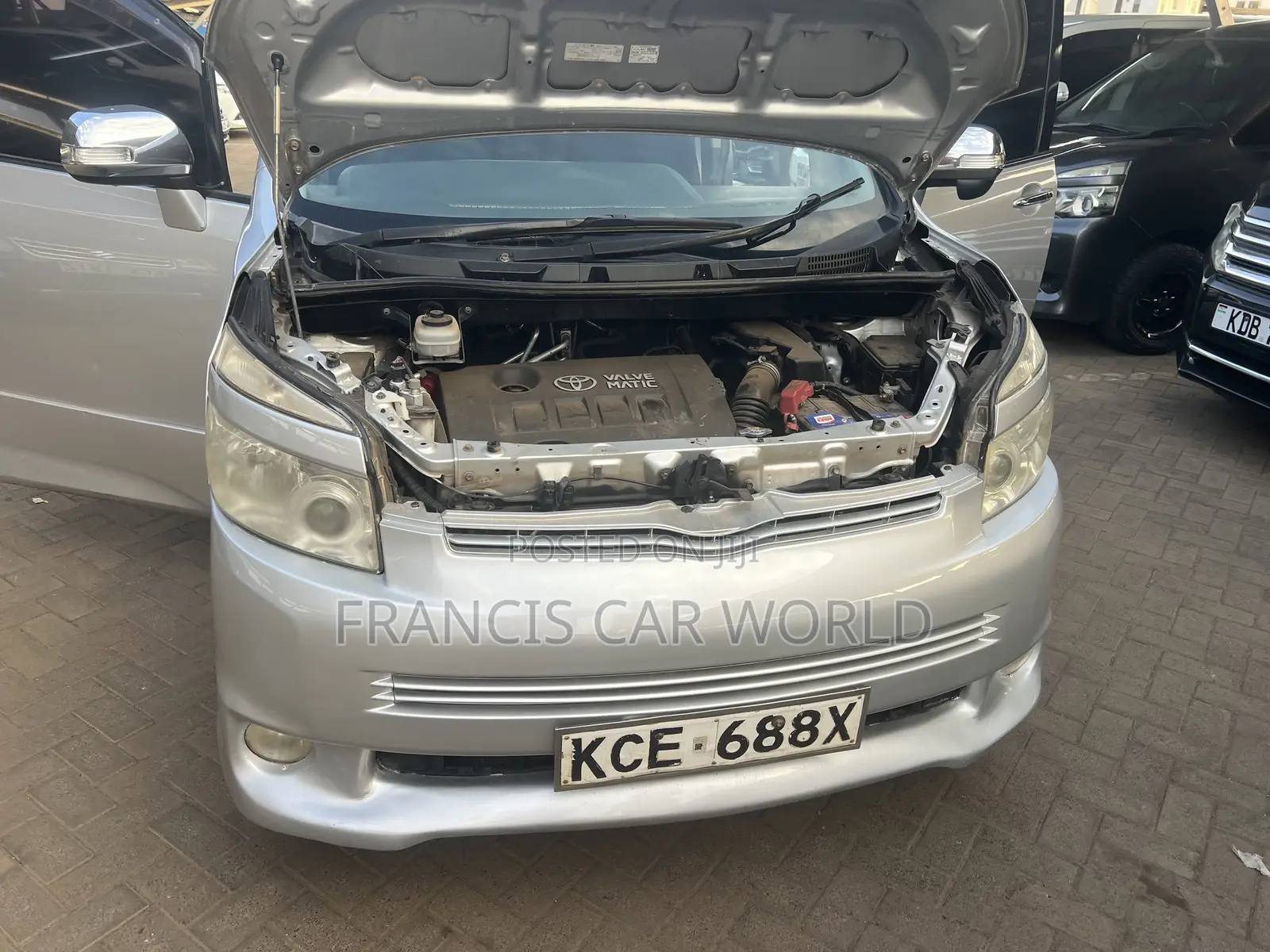 Toyota Voxy 2008 Silver