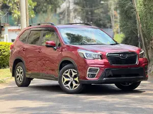 Subaru Forester Premium AWD 2019 Red