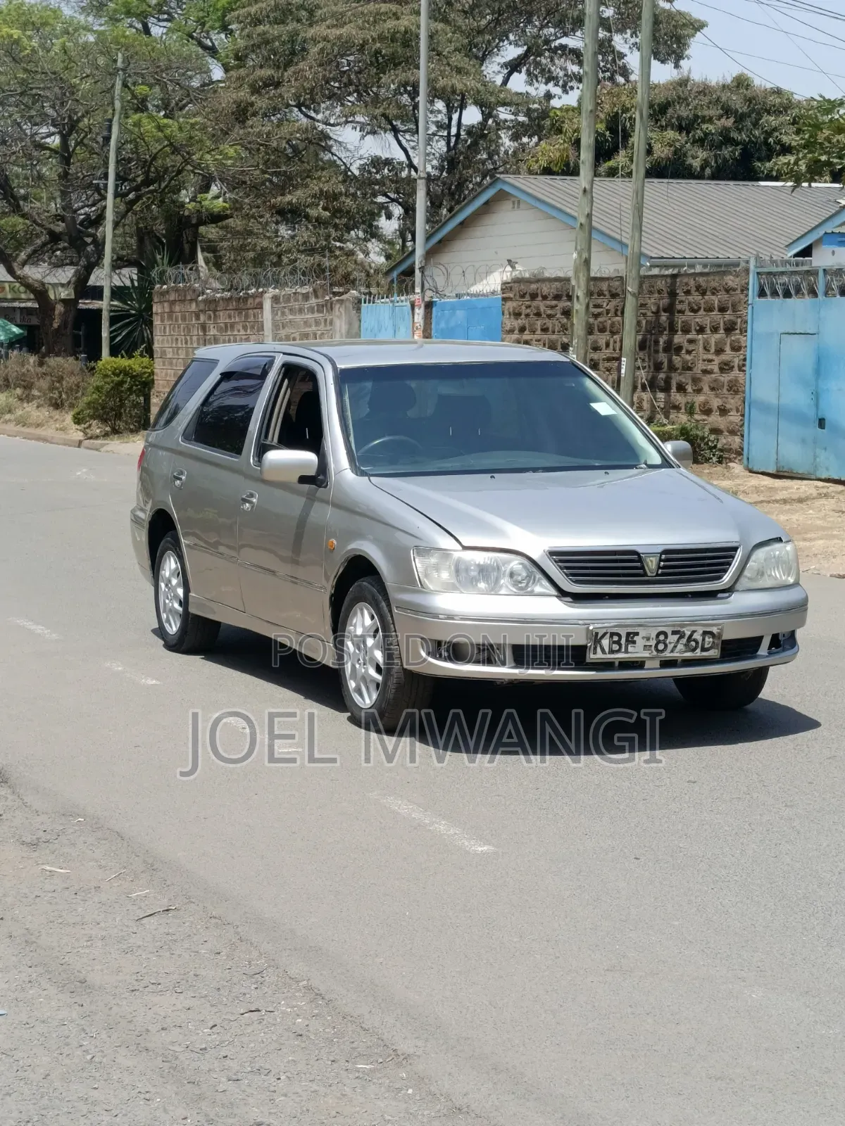 Toyota Vista 2002 Silver