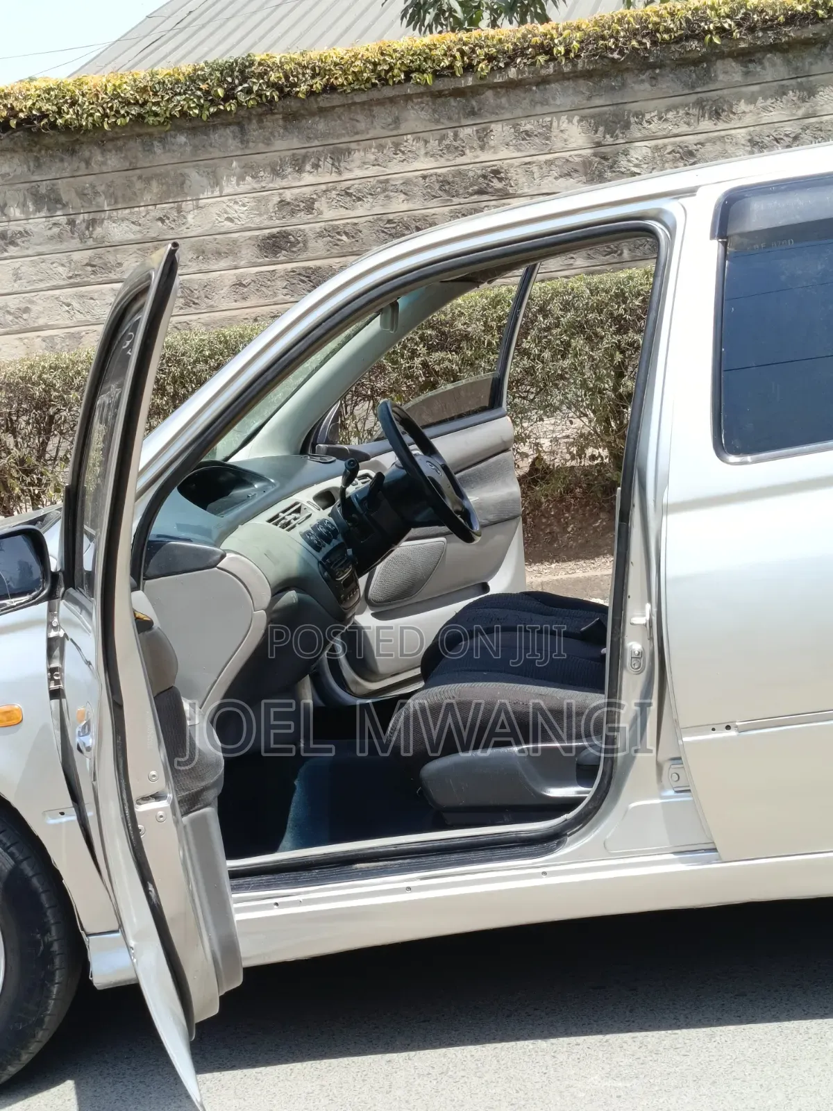 Toyota Vista 2002 Silver