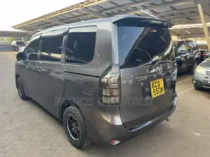 Toyota Voxy 2012 Gray