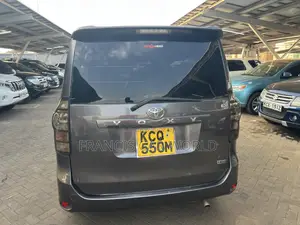 Toyota Voxy 2012 Gray