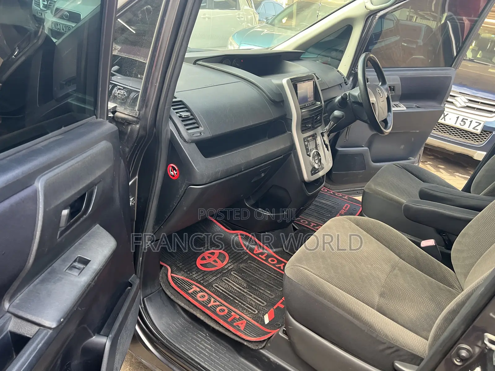 Toyota Voxy 2012 Gray
