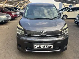 Toyota Voxy 2012 Gray
