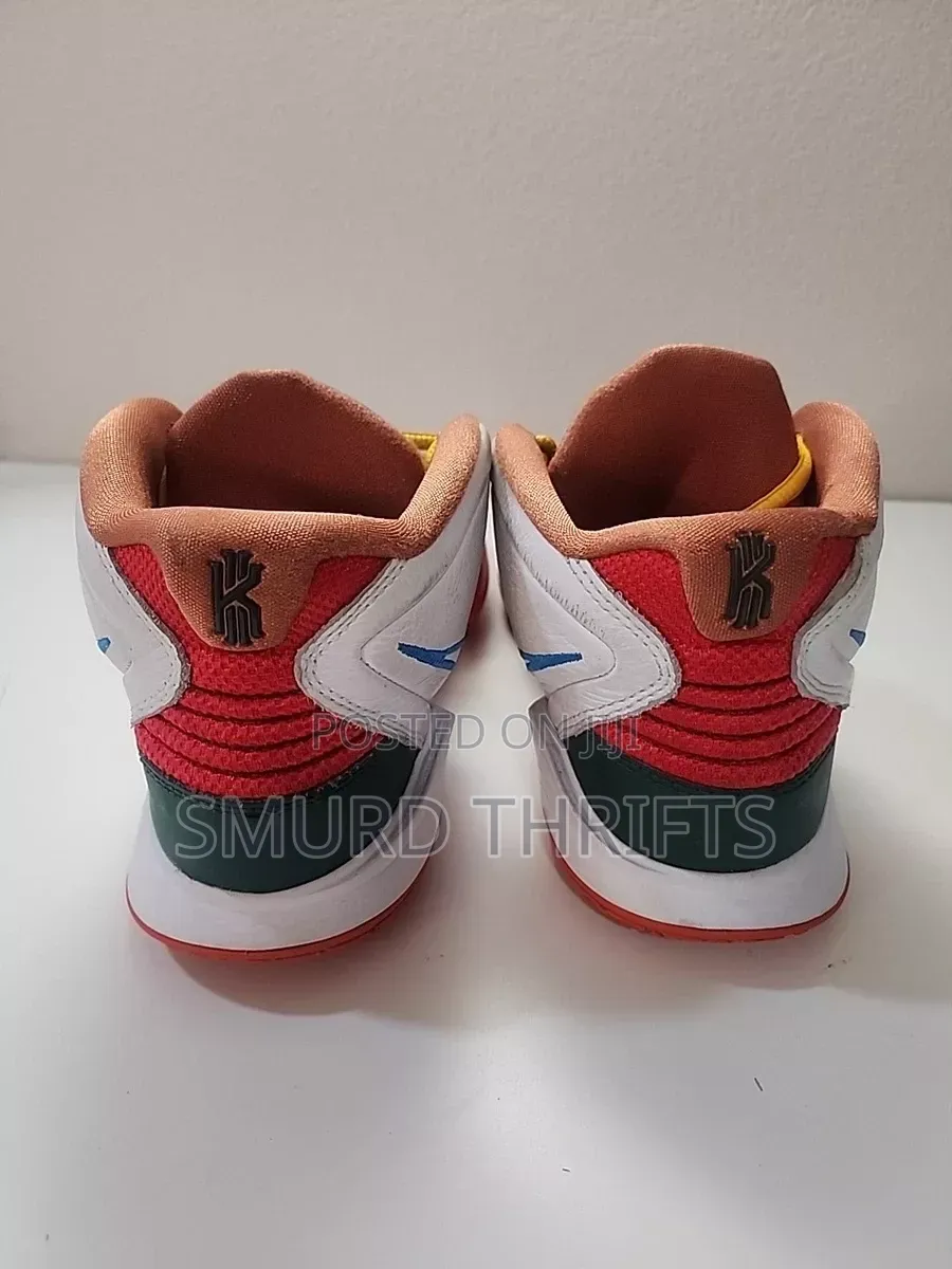 Nike Kyrie 8