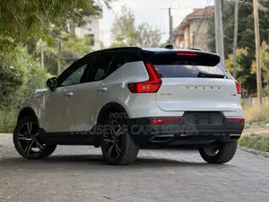 Volvo XC40 2019 White