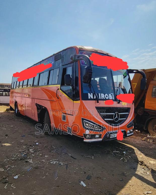 Mercedes-Benz Tourismo 2019 Orange