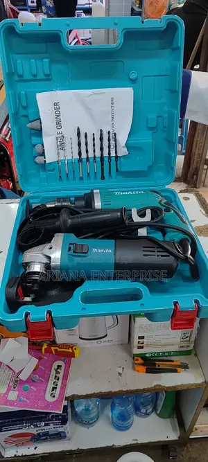 Makita Angle Grinder and Drill Combo