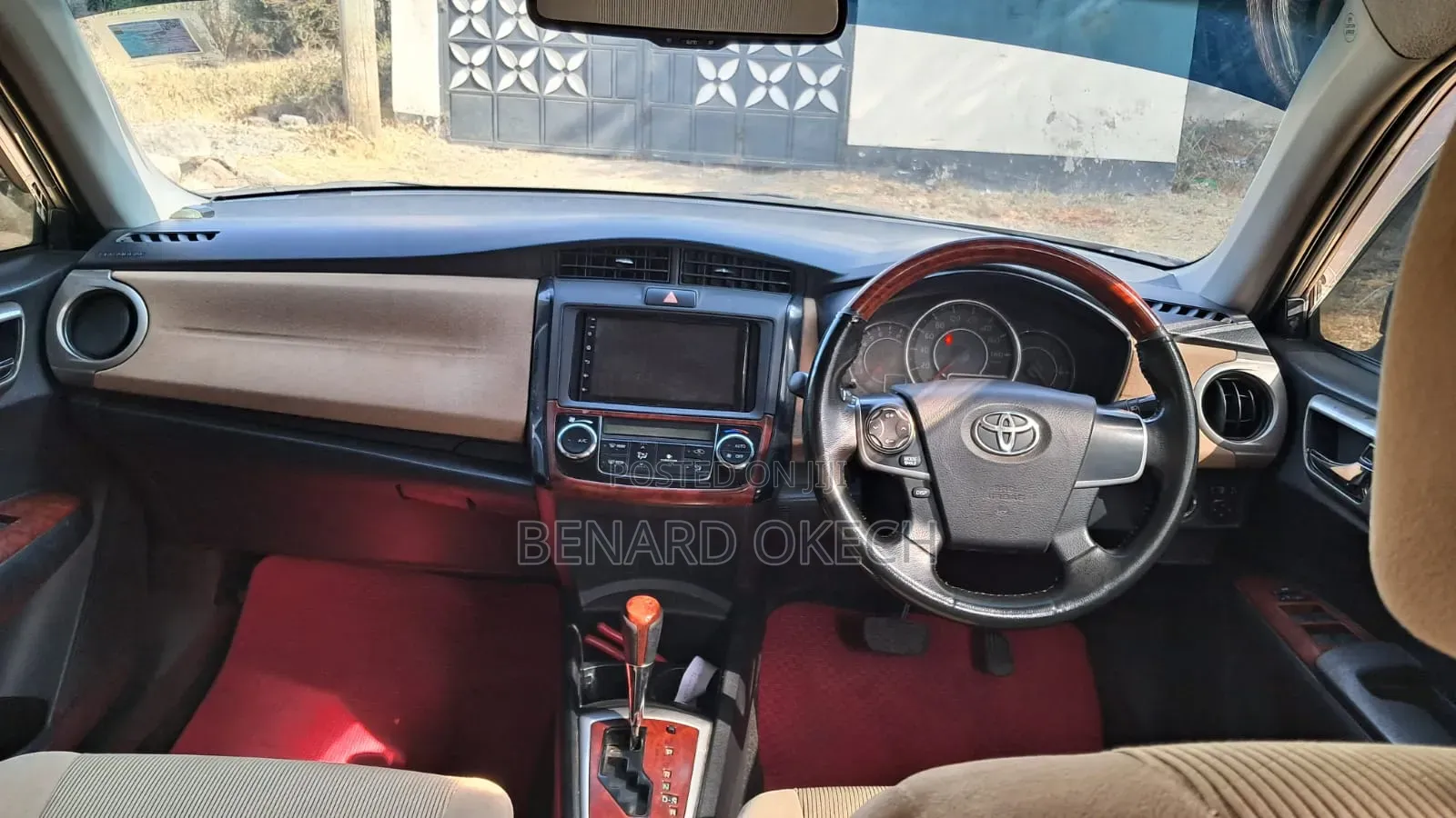 Toyota Axio 2013 Gold