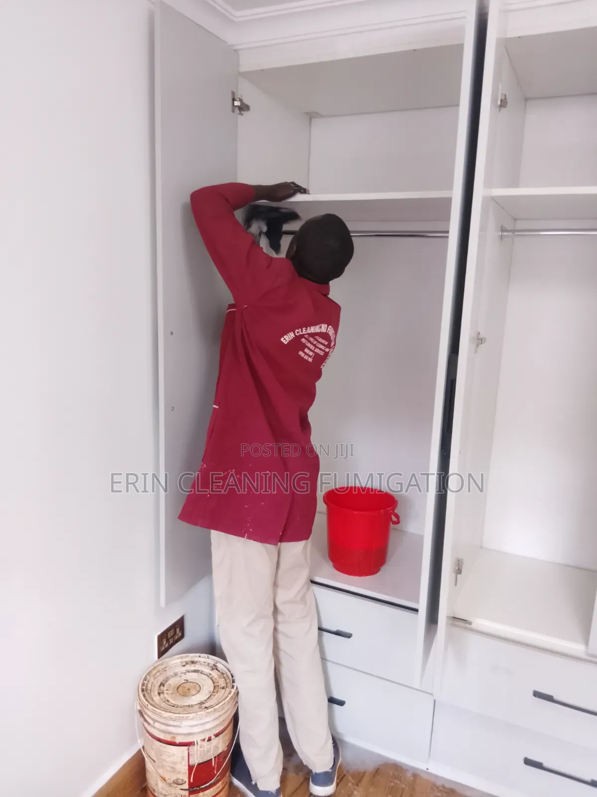 Cleaning Stuff Outsourcing Around