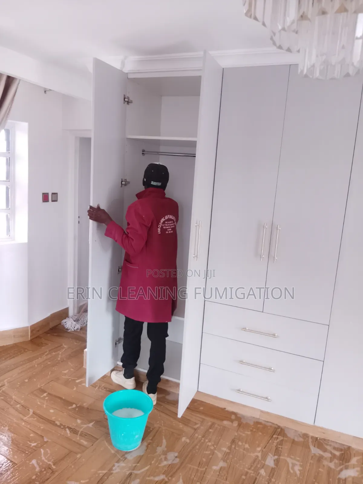 Cleaning Stuff Outsourcing Around