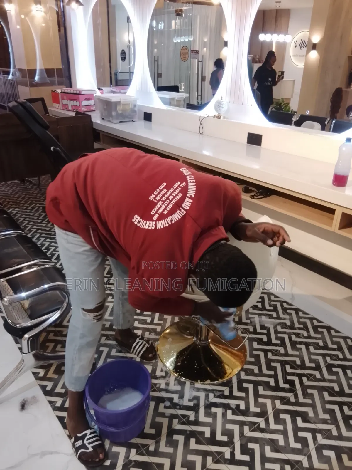 Cleaners in Houses Best Machine Services