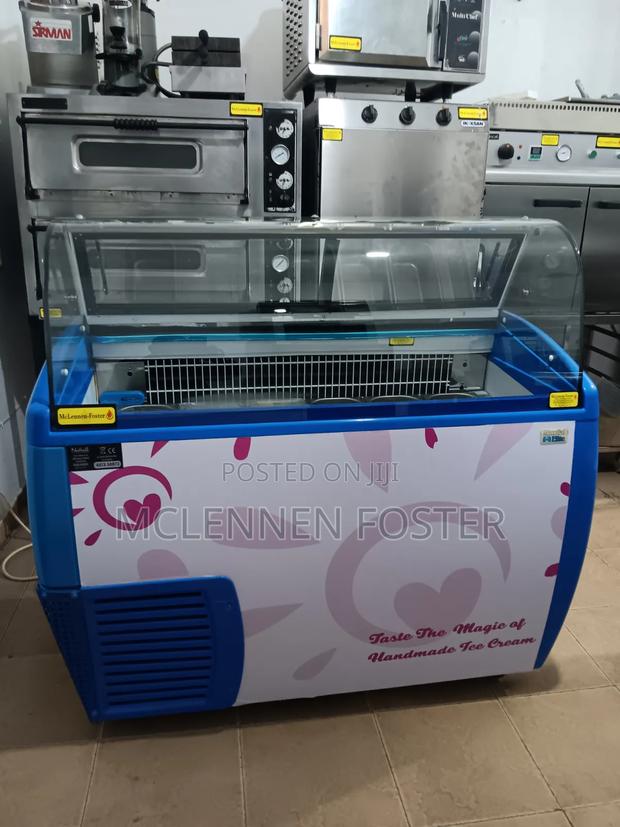 Ice Cream Display Freezer - main view