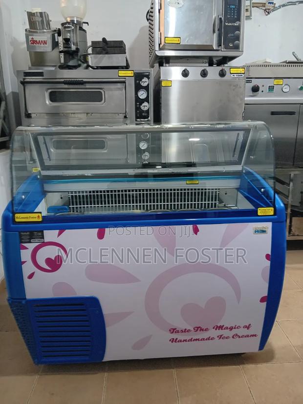 Ice Cream Display Freezer - thumbnail 4