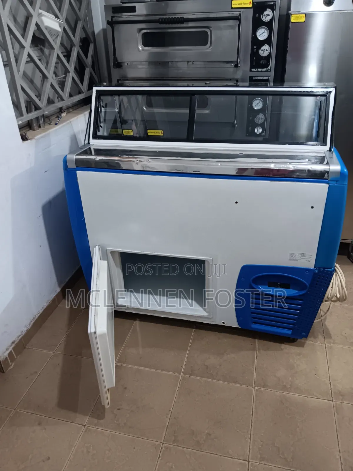 Ice Cream Display Freezer
