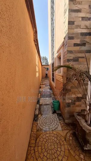 6bdrm Maisonette in Thome, Nairobi Central for sale