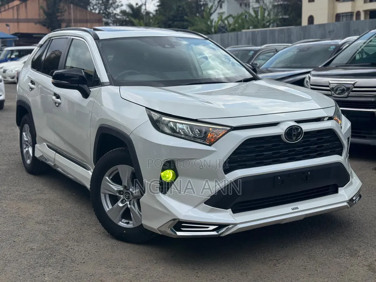 Toyota RAV4 2019 White