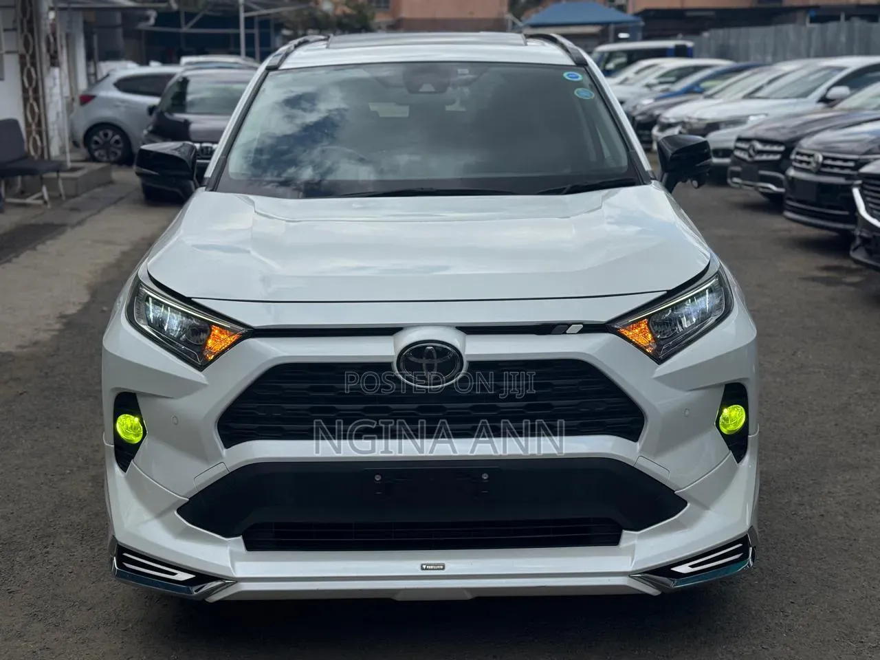 Toyota RAV4 2019 White