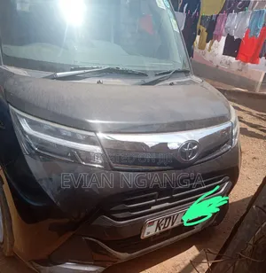 Toyota Tank 1.0 AWD 2018 Black