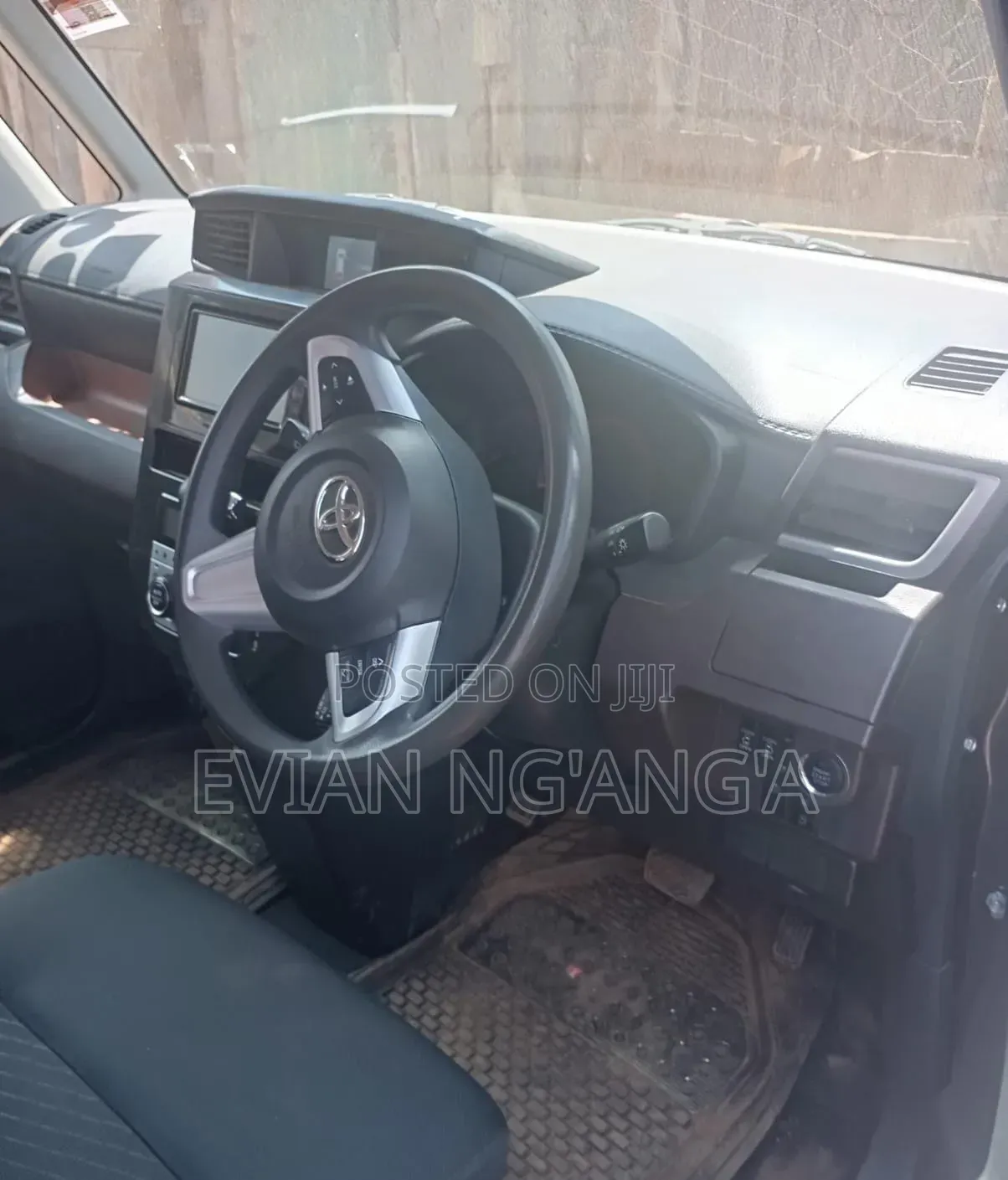 Toyota Tank 1.0 AWD 2018 Black