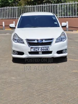 Subaru Legacy 2.5i Premium 2013 White