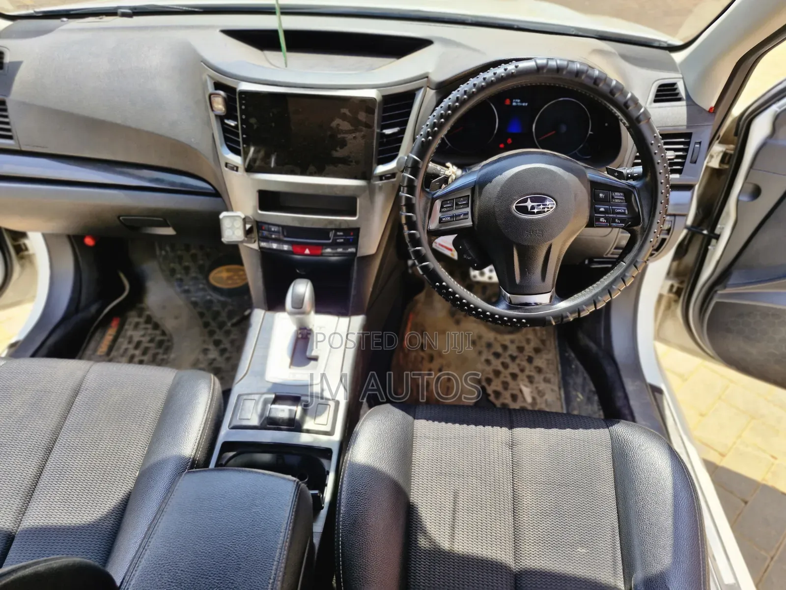 Subaru Legacy 2.5i Premium 2013 White