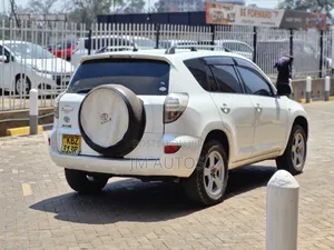 Toyota RAV4 2007 White