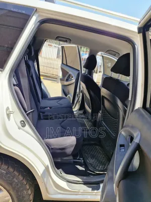 Toyota RAV4 2007 White