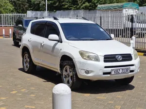 Toyota RAV4 2007 White