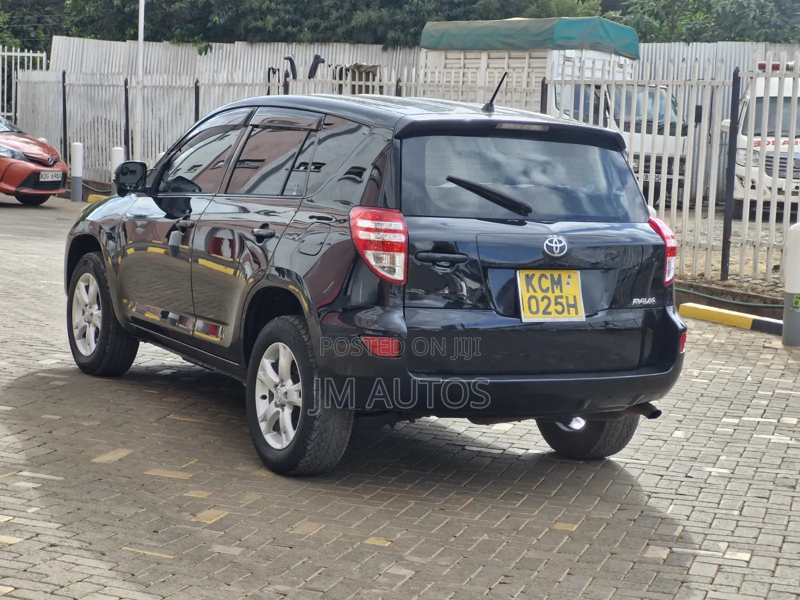 Toyota RAV4 2010 Black