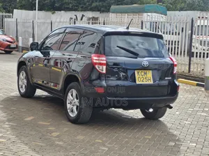 Toyota RAV4 2010 Black