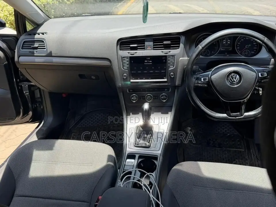 Volkswagen Golf 2013 Black