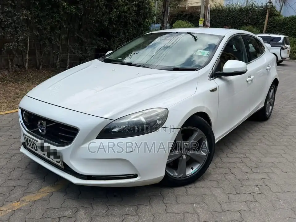 Volvo V40 2014 White