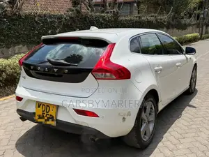 Volvo V40 2014 White