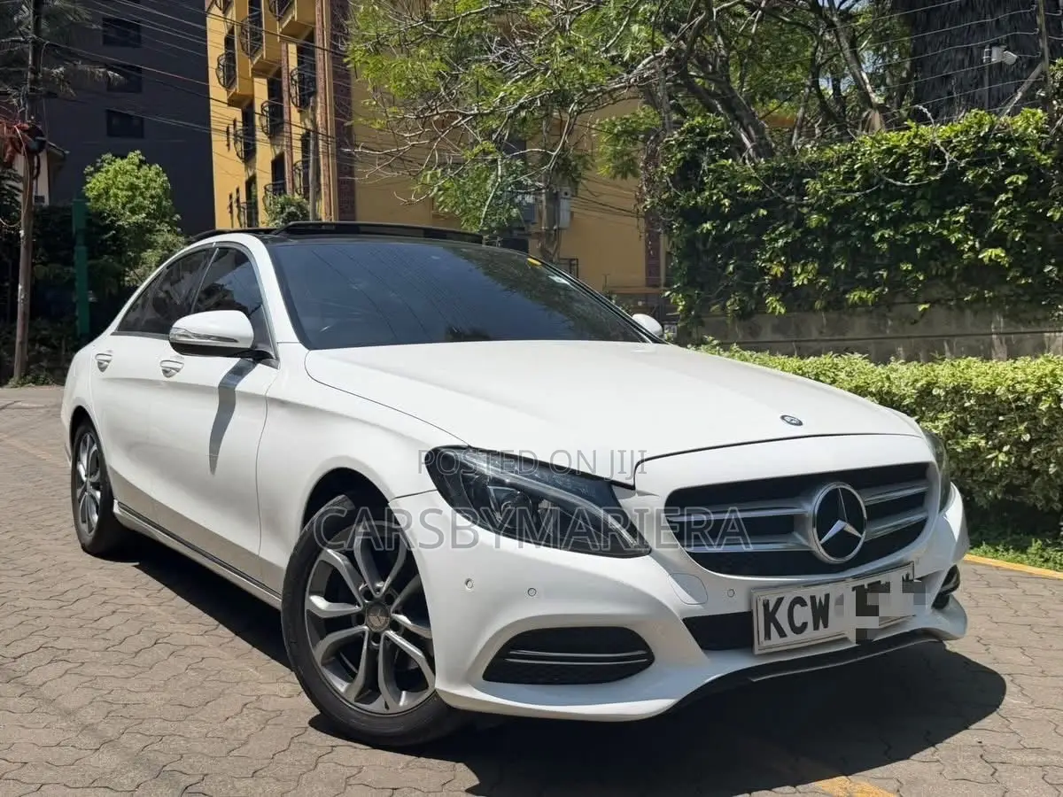 Mercedes-Benz C200 2015 White