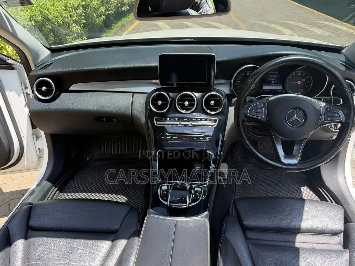 Mercedes-Benz C200 2015 White