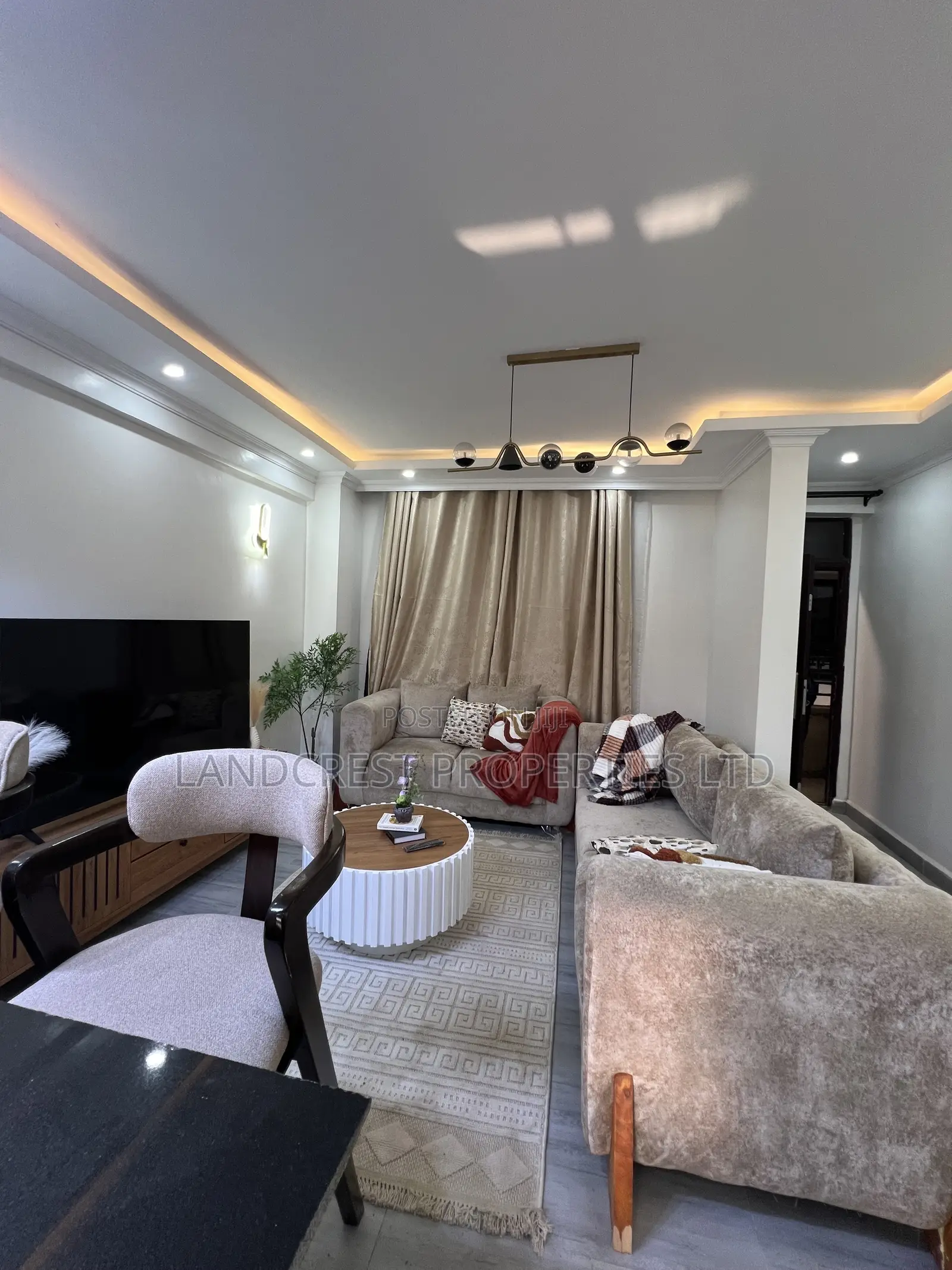 3bdrm Apartment in Royal Heights Sukari for sale