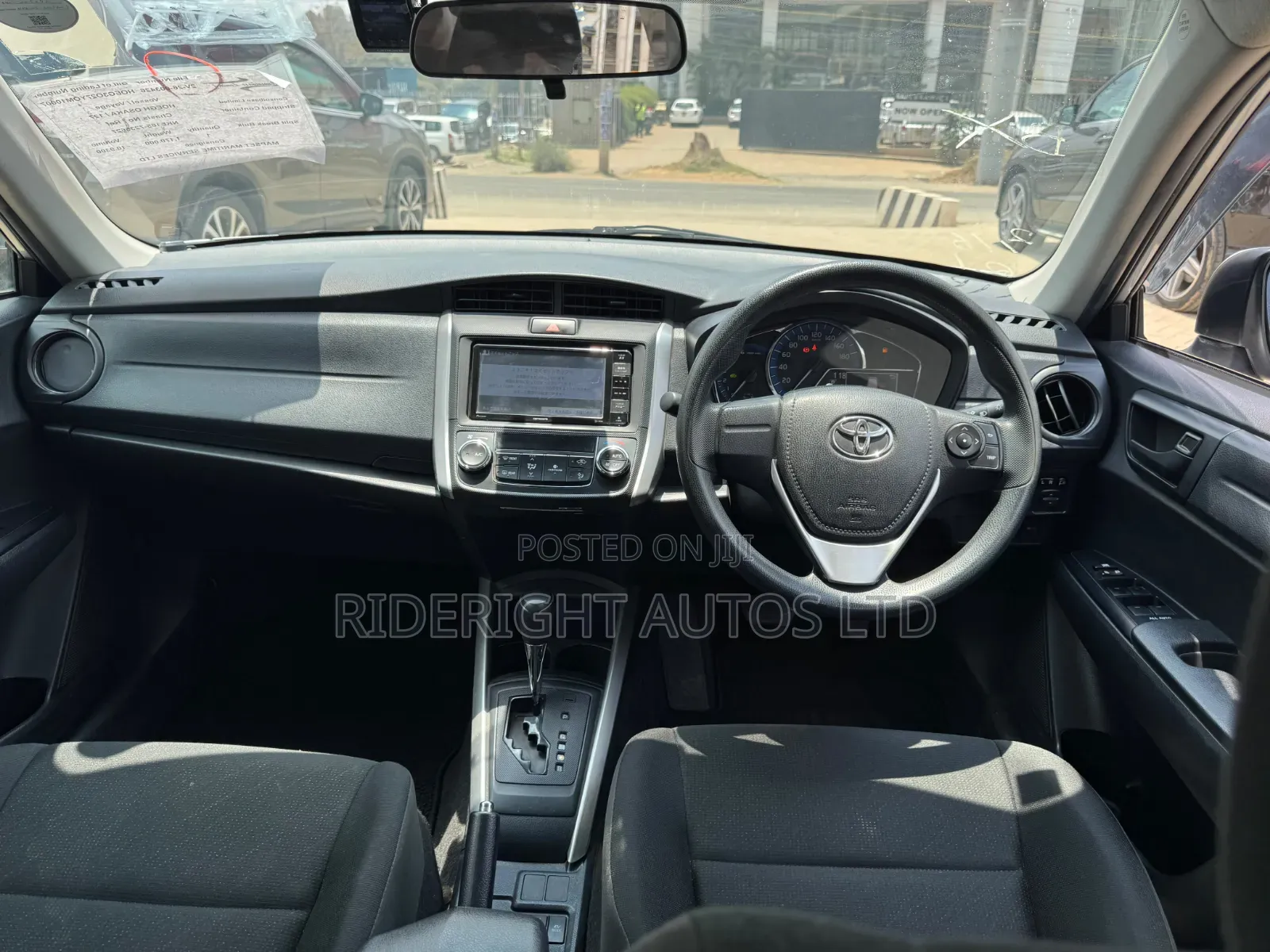 Toyota Corolla Fielder 1.5 Hybrid FWD 2020 Silver