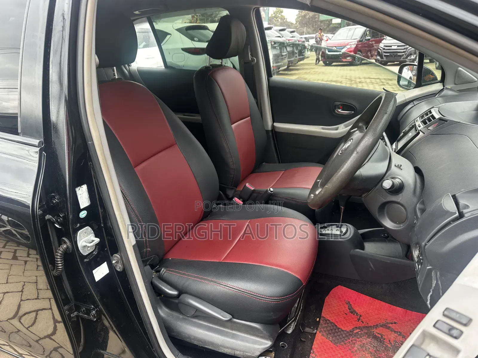 Toyota Vitz 1.3 FWD 5dr 2009 Black