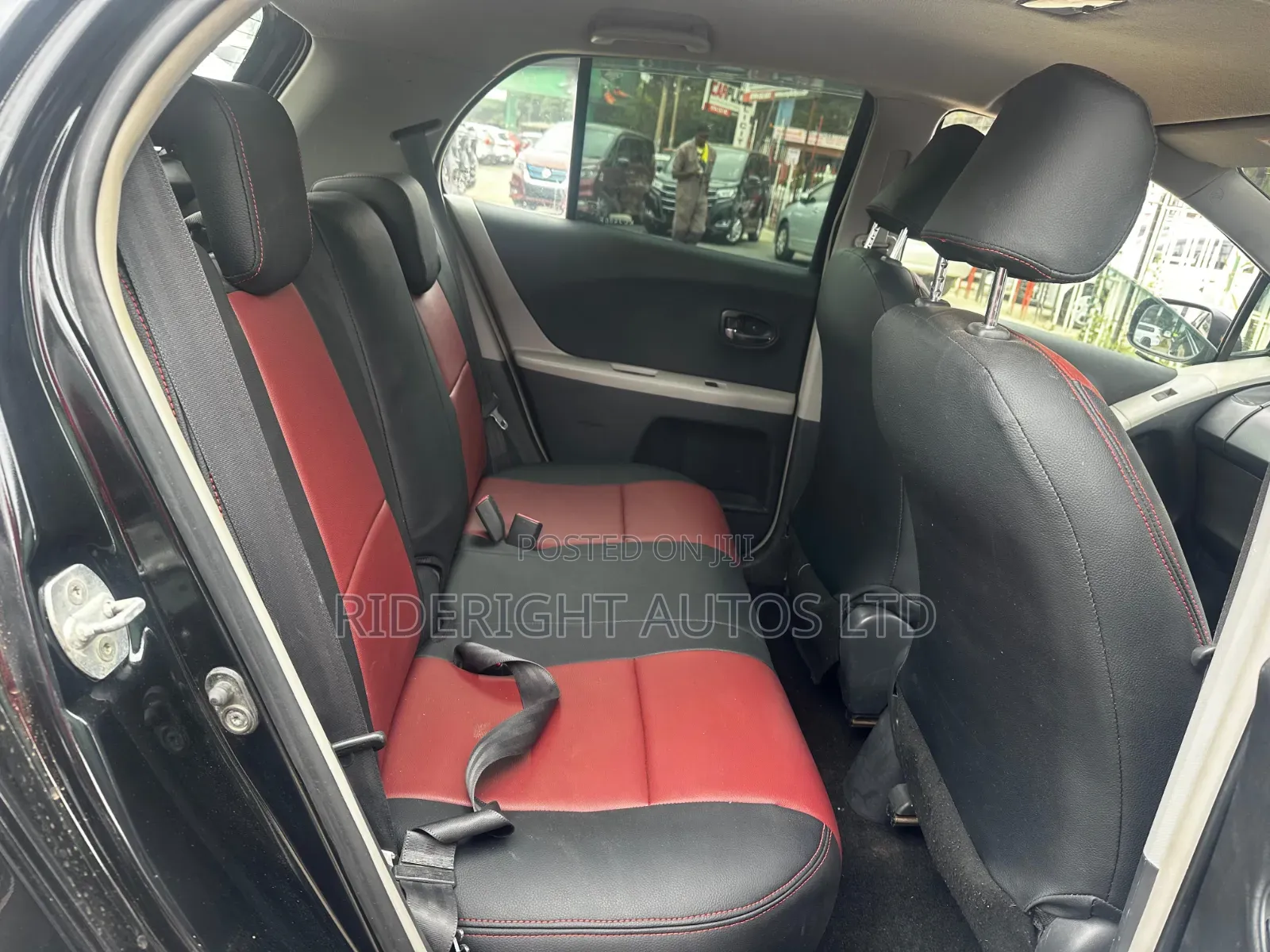 Toyota Vitz 1.3 FWD 5dr 2009 Black