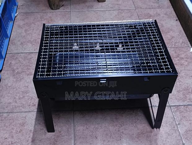 Foldable Barbecue Charcoal Grill for Outdoor Camping and Picnics*