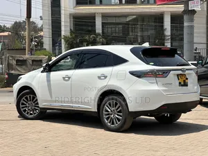 Toyota Harrier 2014